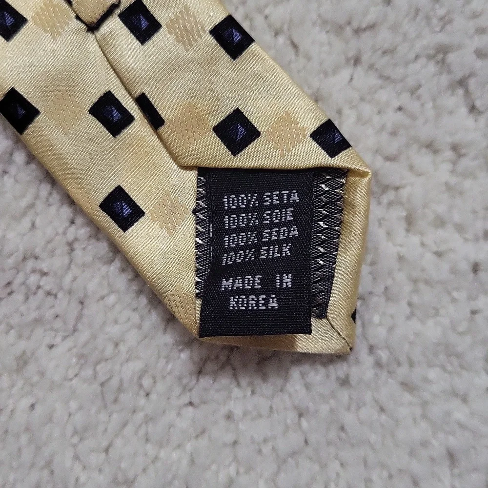 Vintage Dimoggio Silk Hand Made Neck Tie